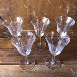 Ancien service pichet et 5 verres a pied en verre gravé art de table vintage