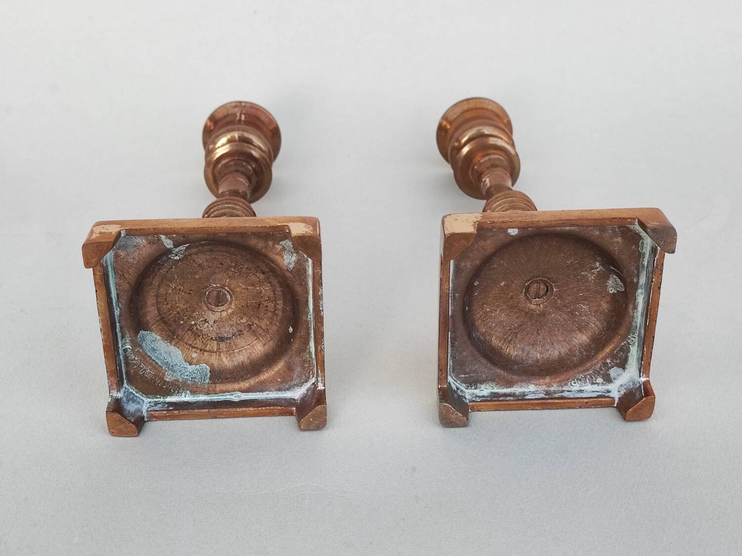 Paire de chandeliers anglais en bronze
