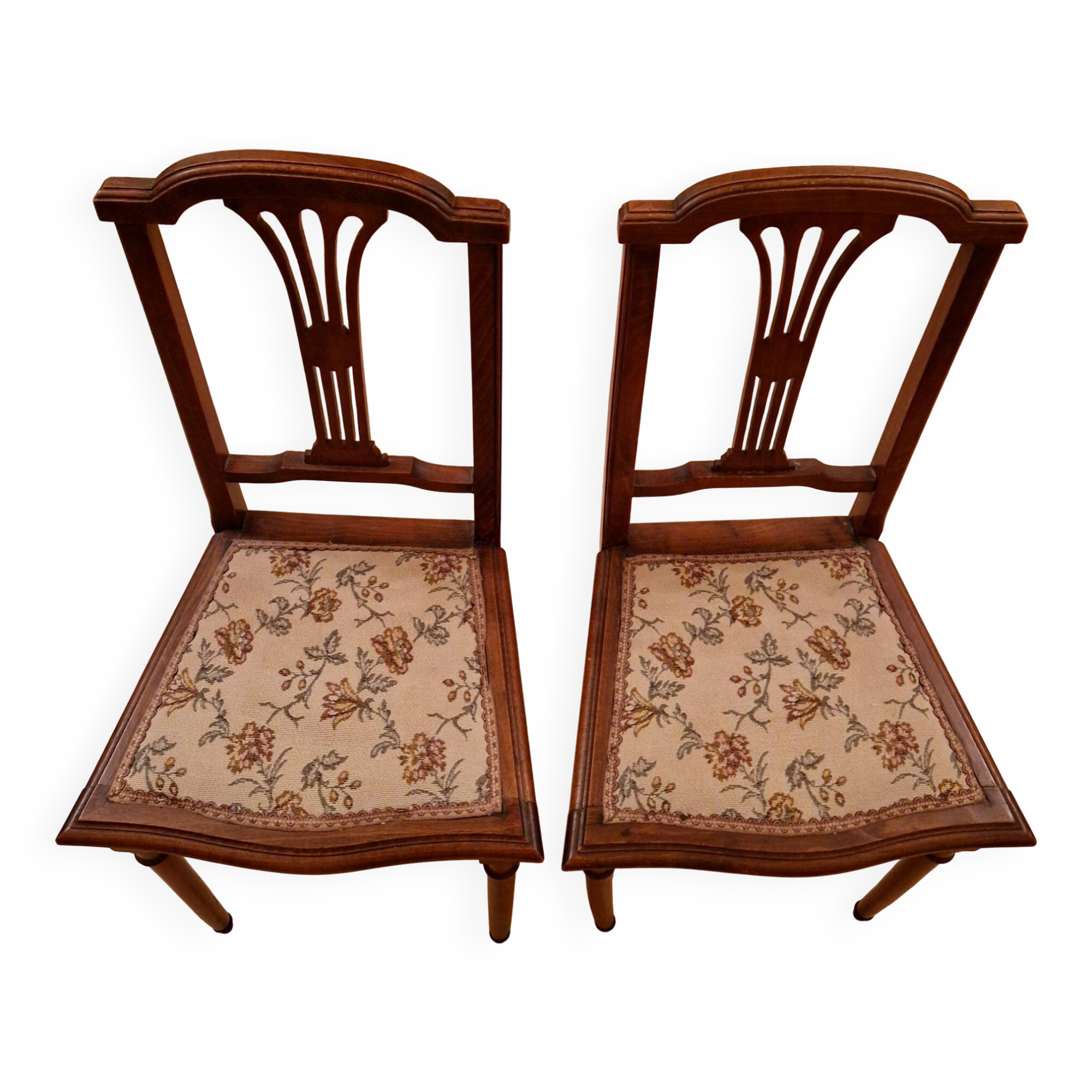 Restored pair of Louis XVI chairs – openwork backrest, solid wood
