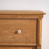 Antique three-drawer chest of drawers (circa 1920)