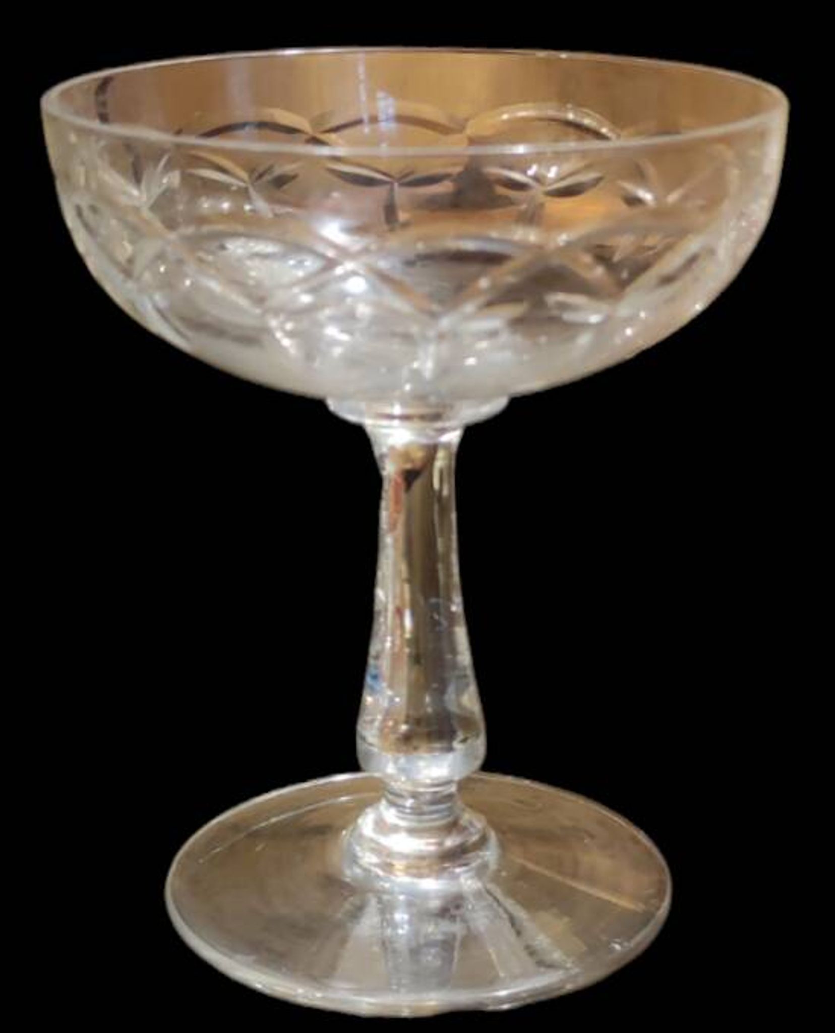 Series of 11 cut crystal champagne glasses