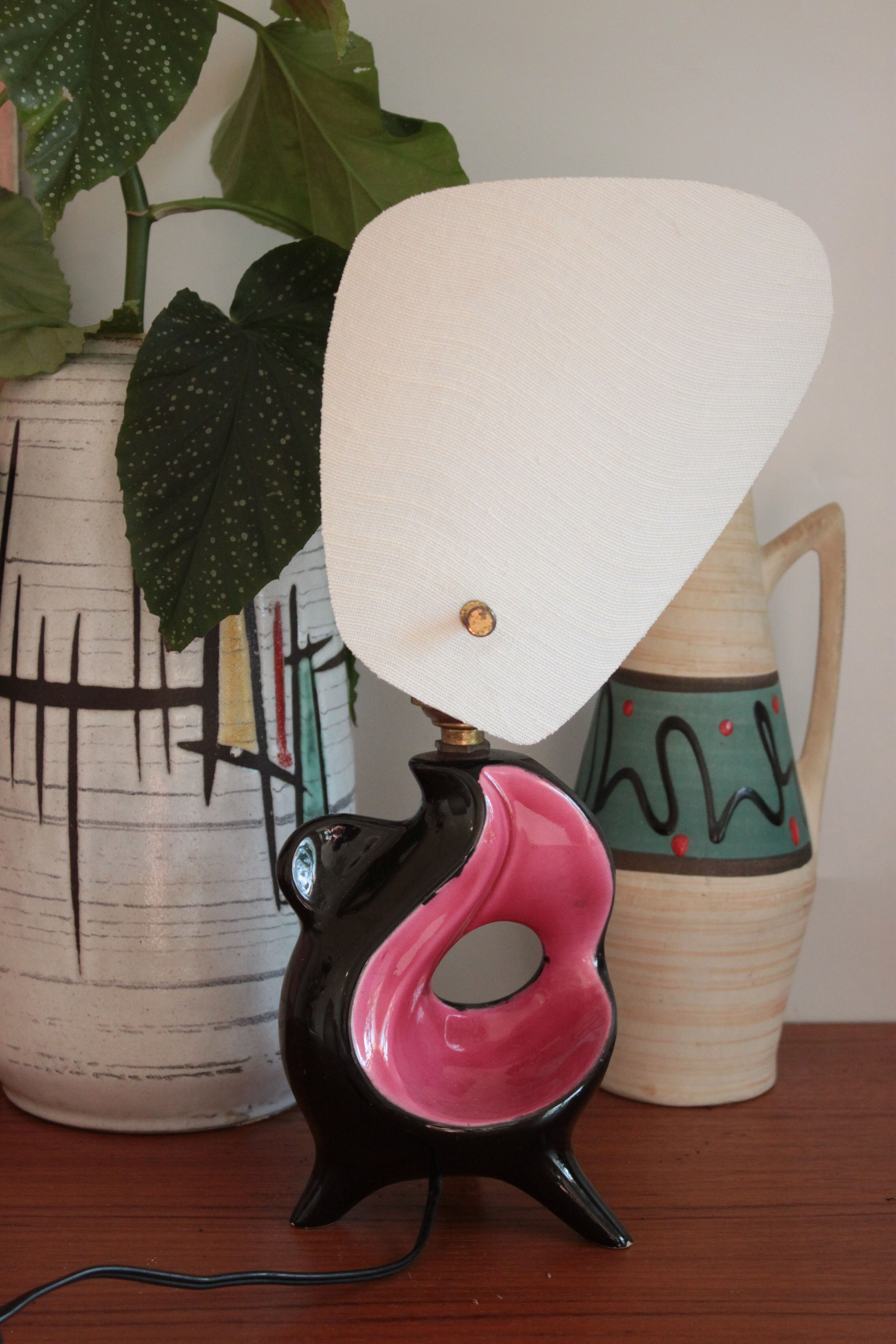 Cute and small ceramic bedside lamp / Ocean Monaco