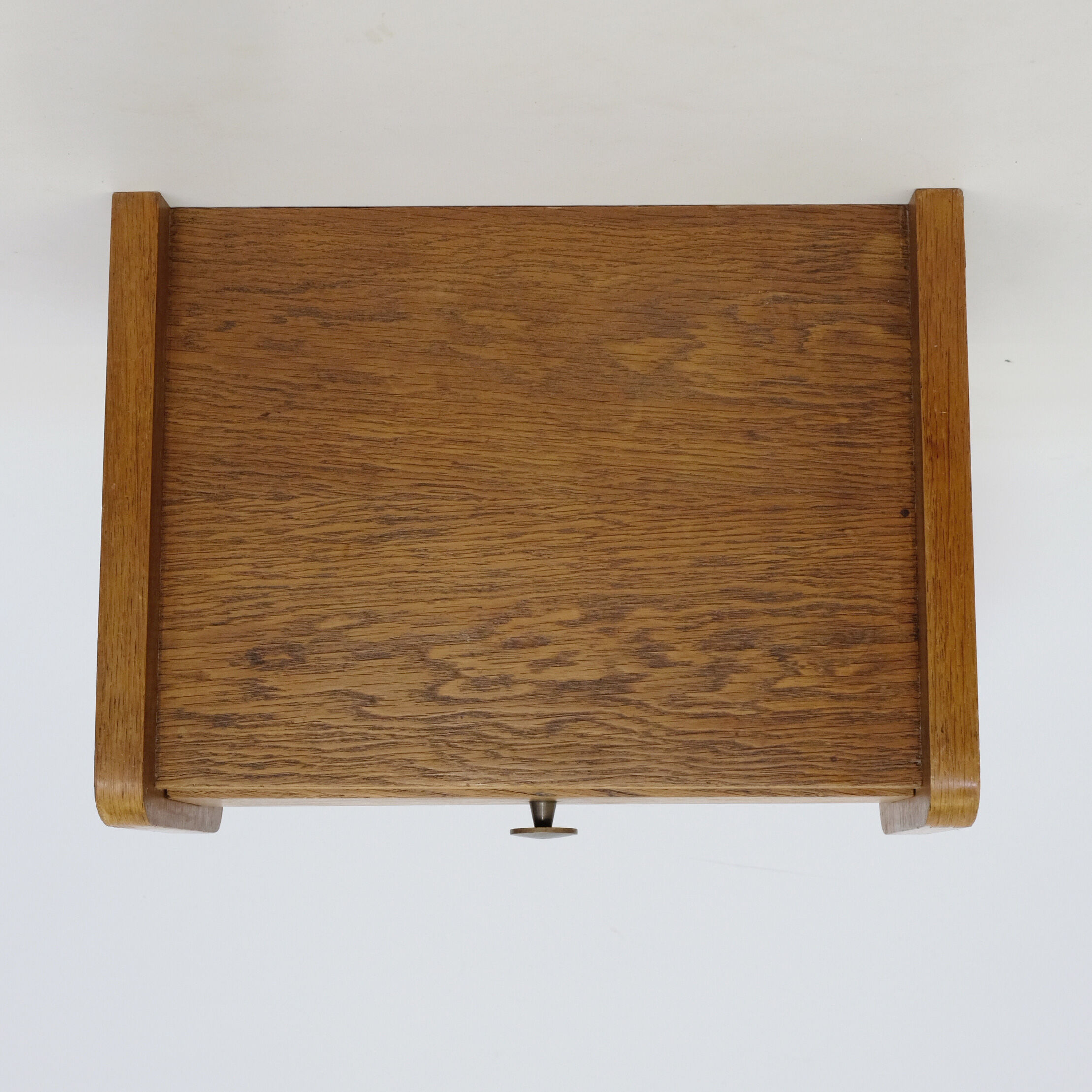 Small bedside to hang from a drawer of the 50s.