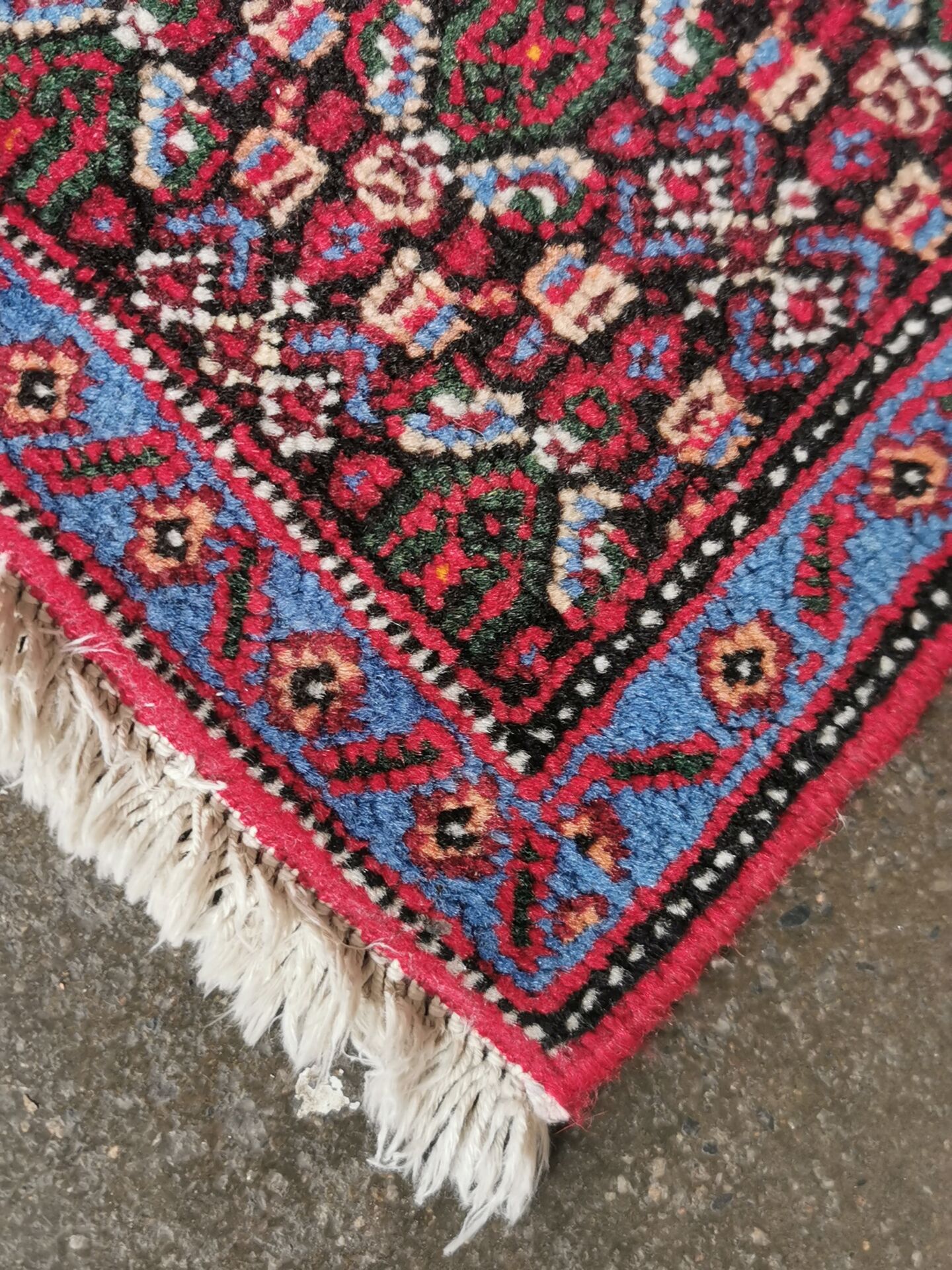 Hand-knotted Senneh Persian rug 109 x 70 cm