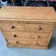 English order in fine pine, 19th century, 4 drawers.