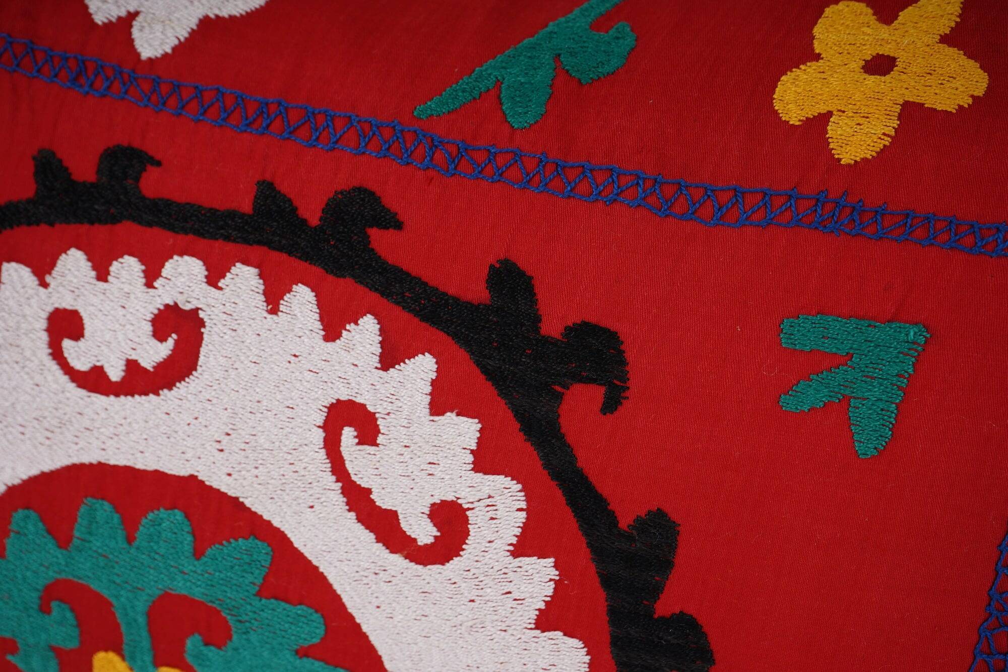 Vintage embroidered cushion cover 41x61 cm