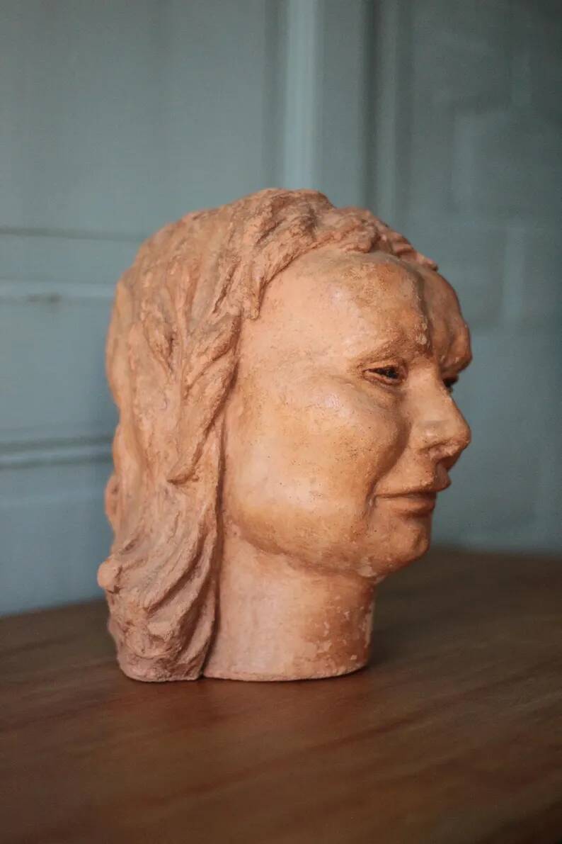 Sculpture signed Doloire, terracotta sculpture, woman's head sculpture, collection, interior decoration.