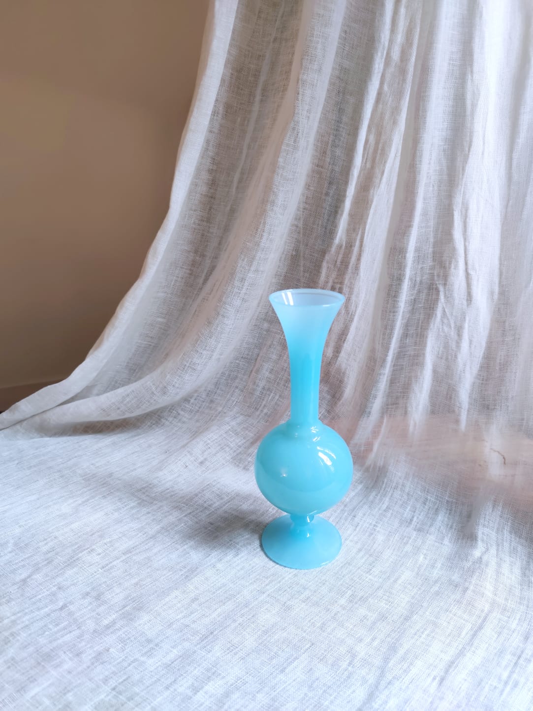 Soliflore vase in light blue opalin glass