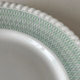 4 vintage flat plates