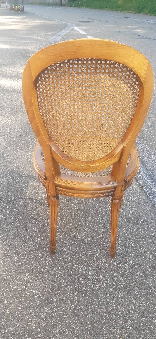 Set of 6 Louis XVI style medallion chairs