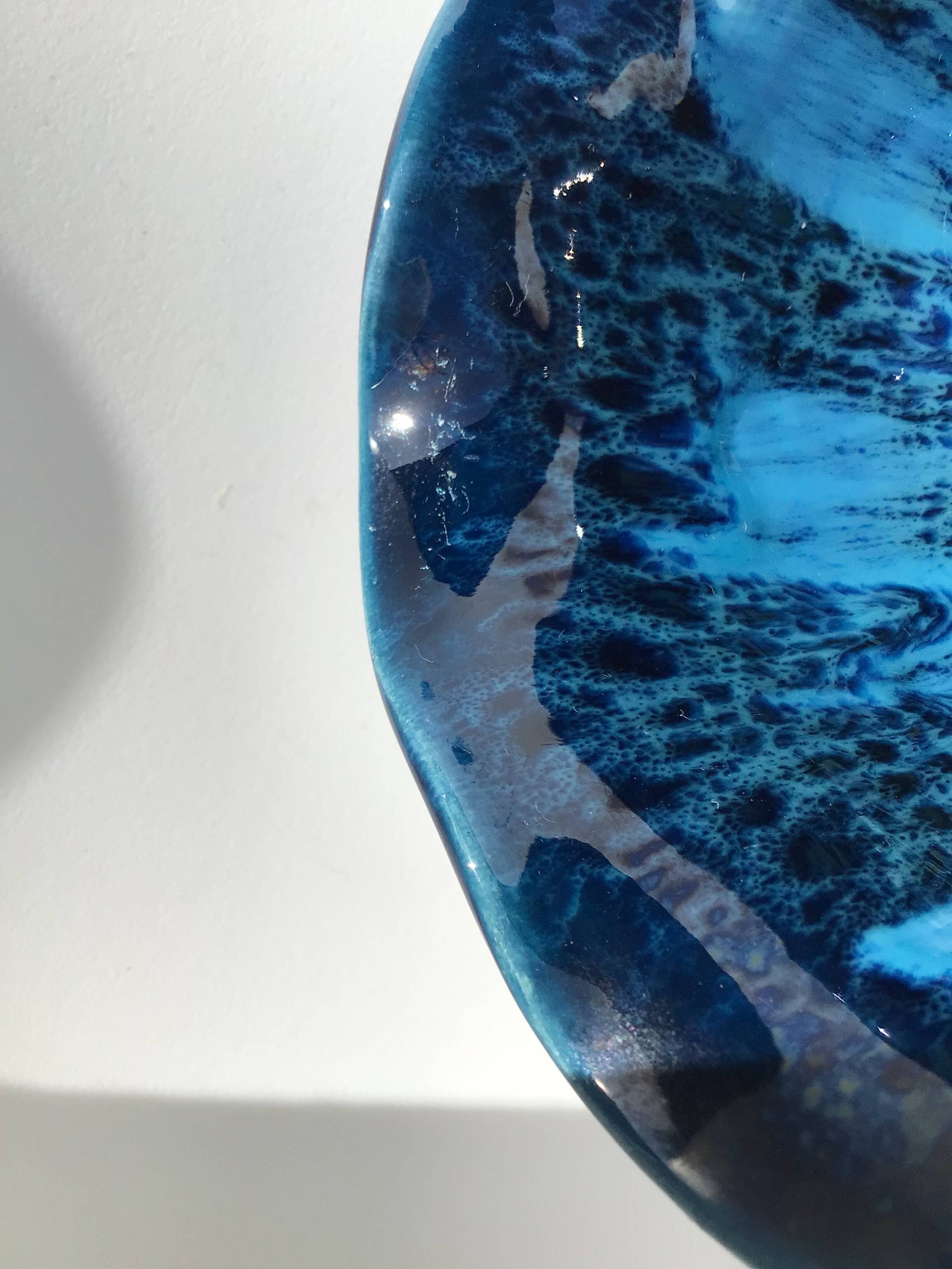 3 Vallauris Cups deep blue wavy edge