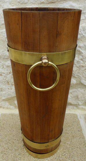 Victorian style barrel umbrella stand, solid oak, curved with 3 bands and gr.