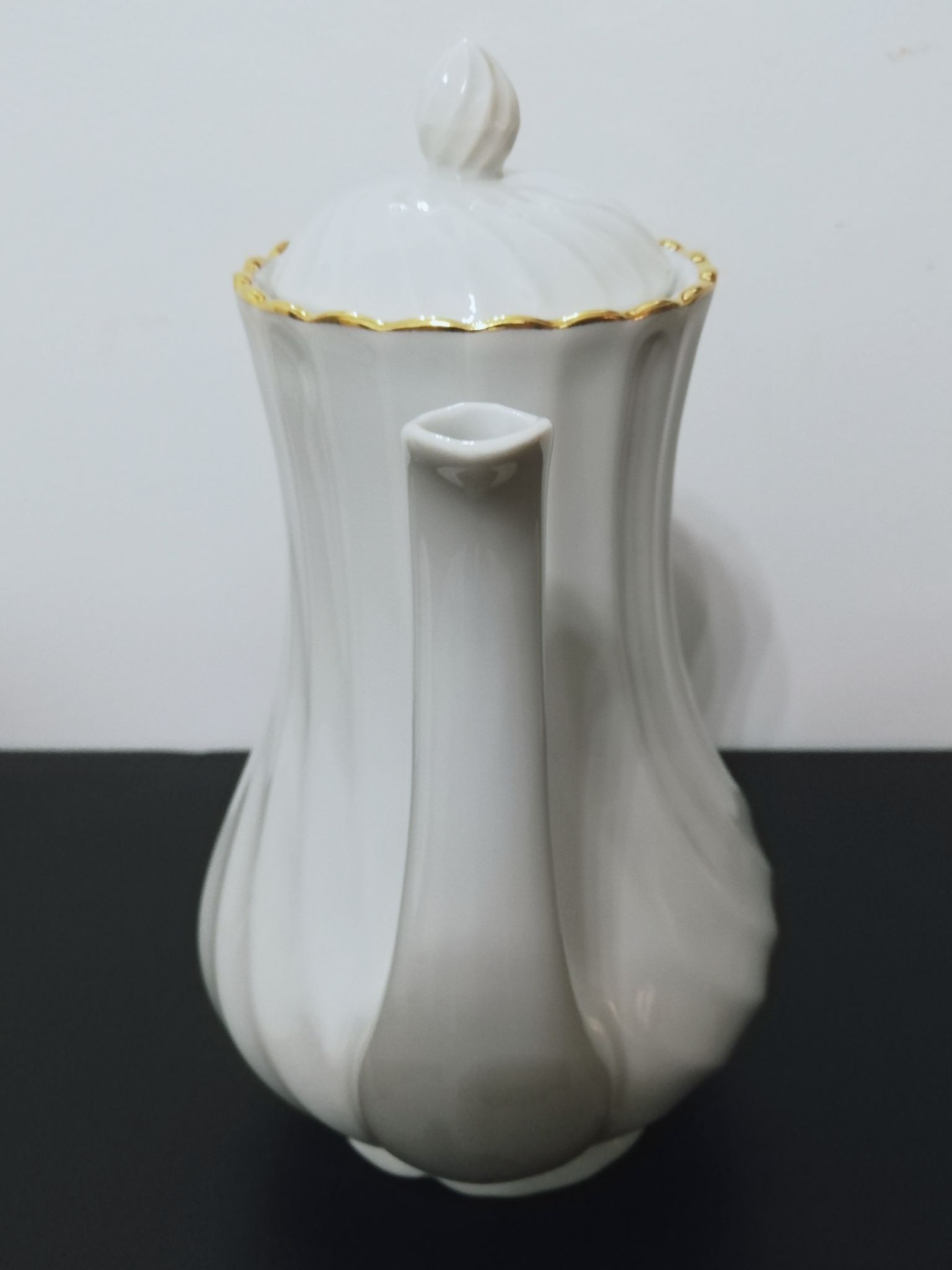 Porcelain coffee service by Philippe Deshoulieres
