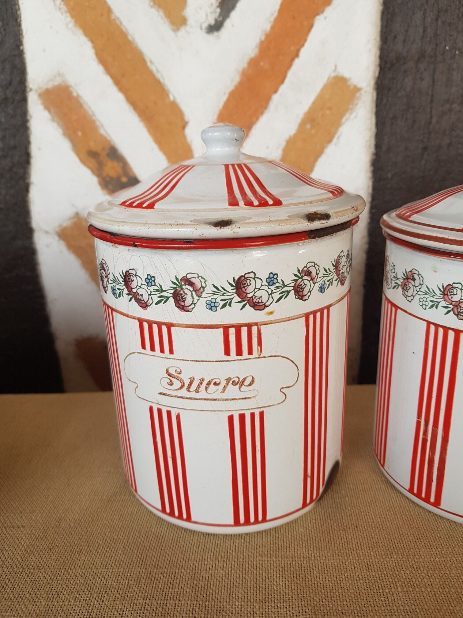 Old series of enamelled sheet metal spice pots