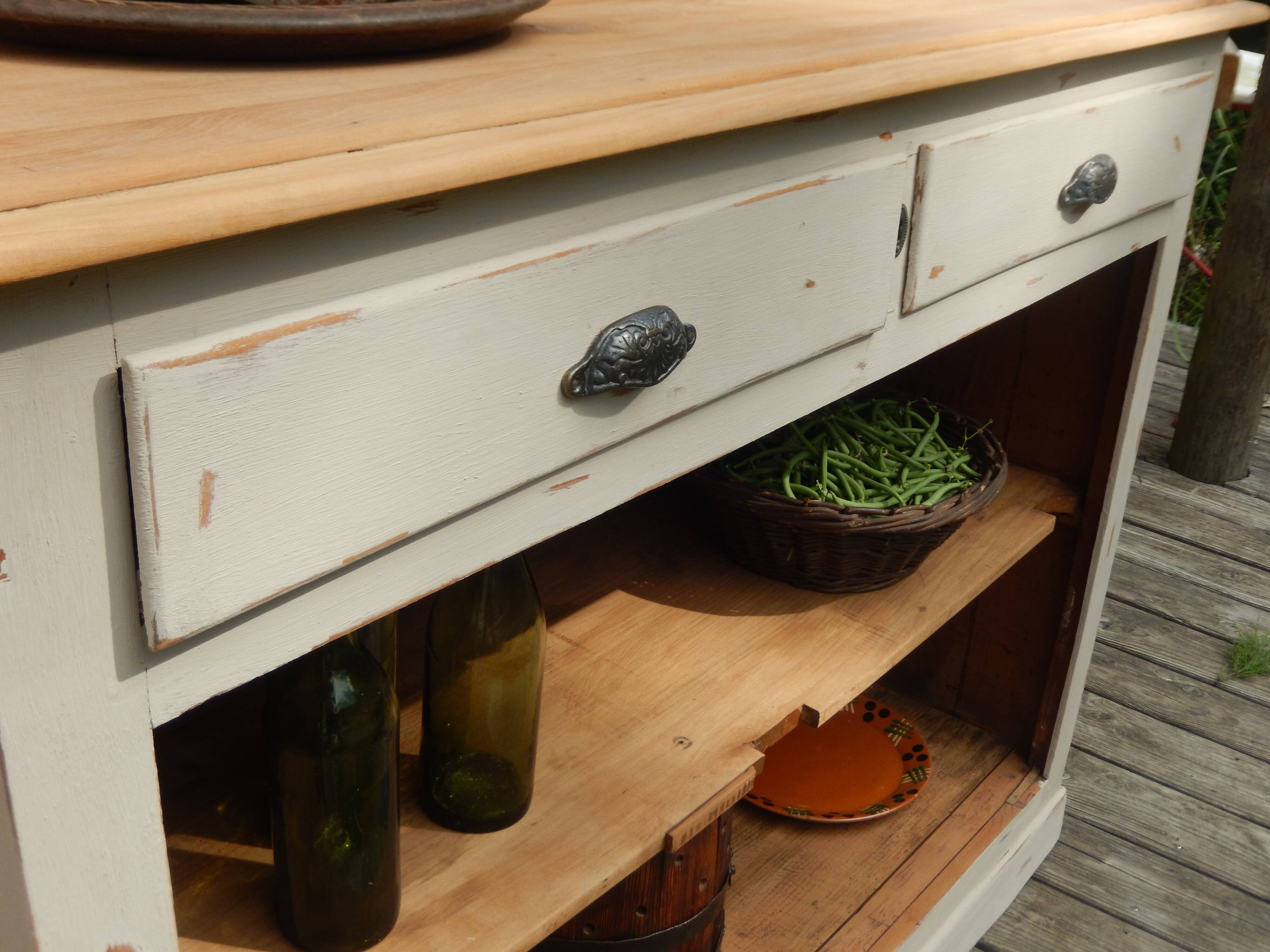 Superb buffet unit / counter / kitchen island in solid wood