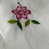 7 serviettes de table anciennes et brodées