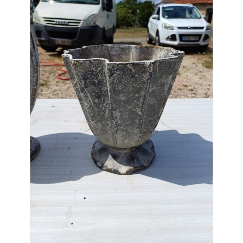 2 cast iron vases 1900: Charleville - Mézières