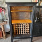 Wine cabinet
