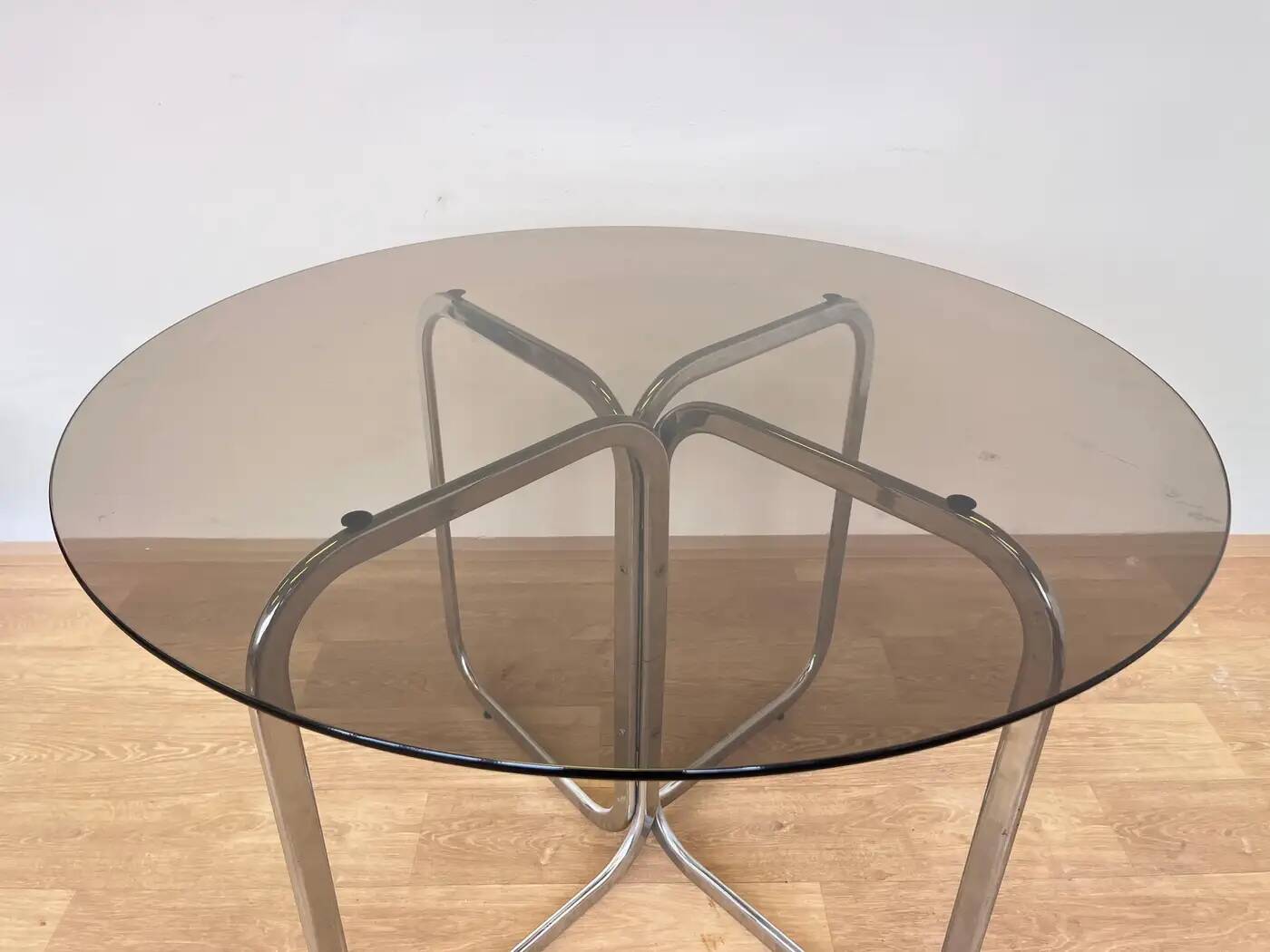 Set of mid-century design chrome dining chairs and table, 1970s