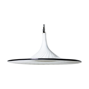 Suspension blanche et noire en