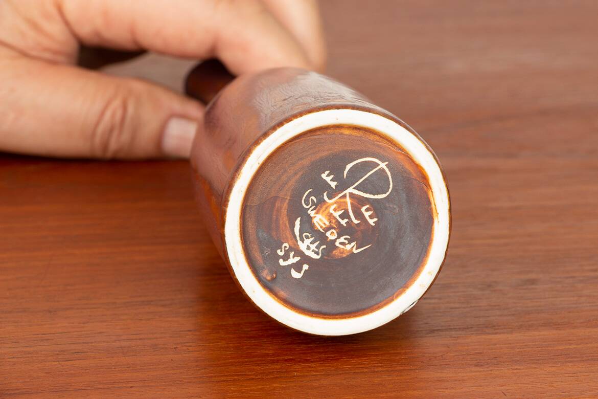 Brown glazed ceramic vase by Gunnar Nylund for Rörstrand.