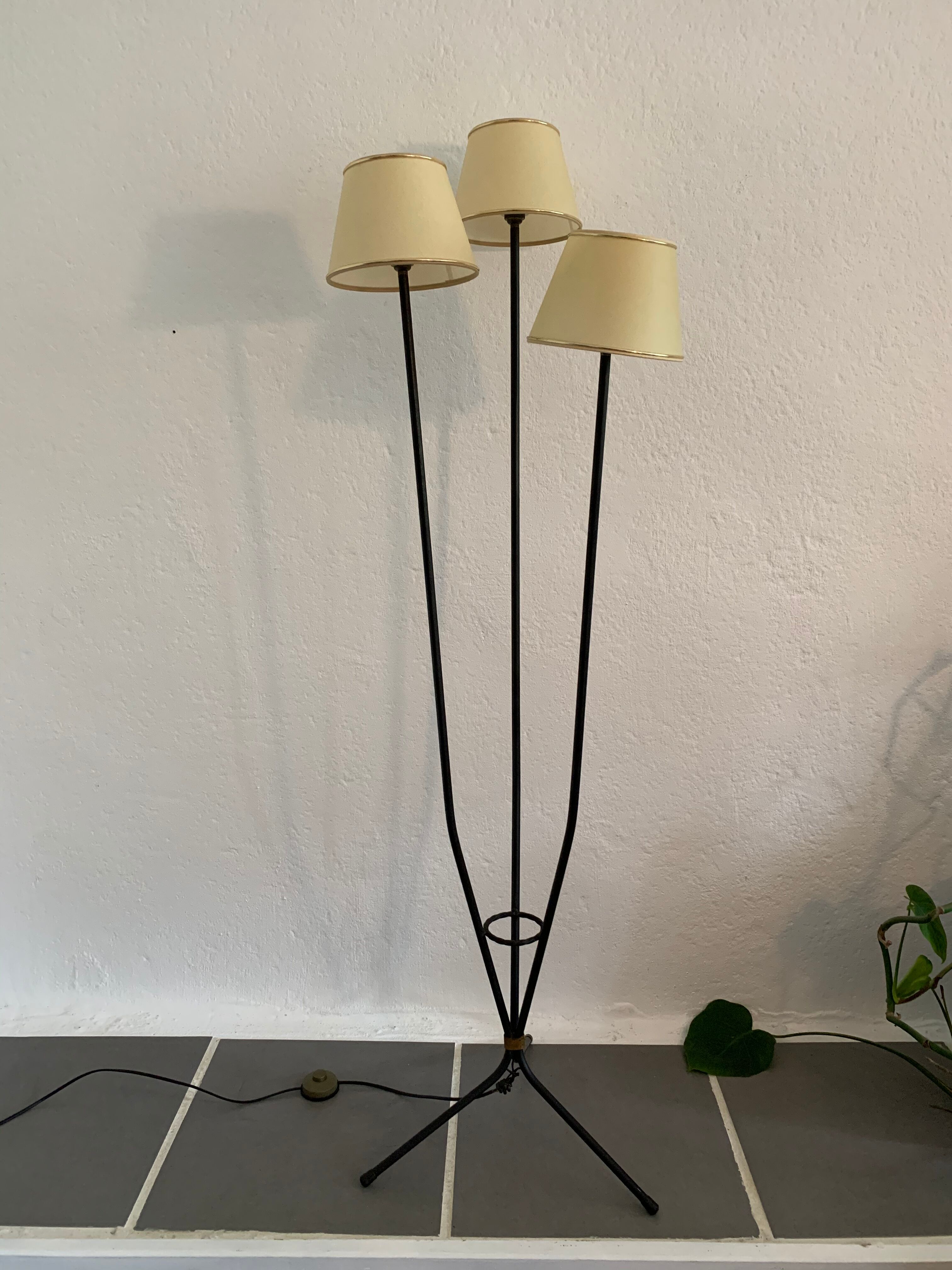 Tripod lamp 3 vintage arms 50s