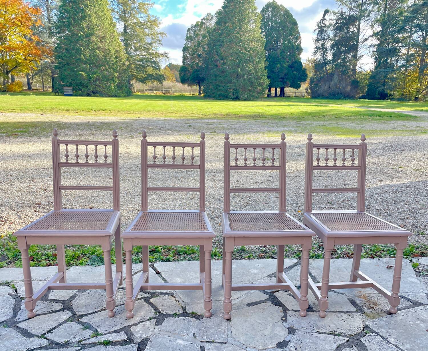 Chaises Henri II cannées