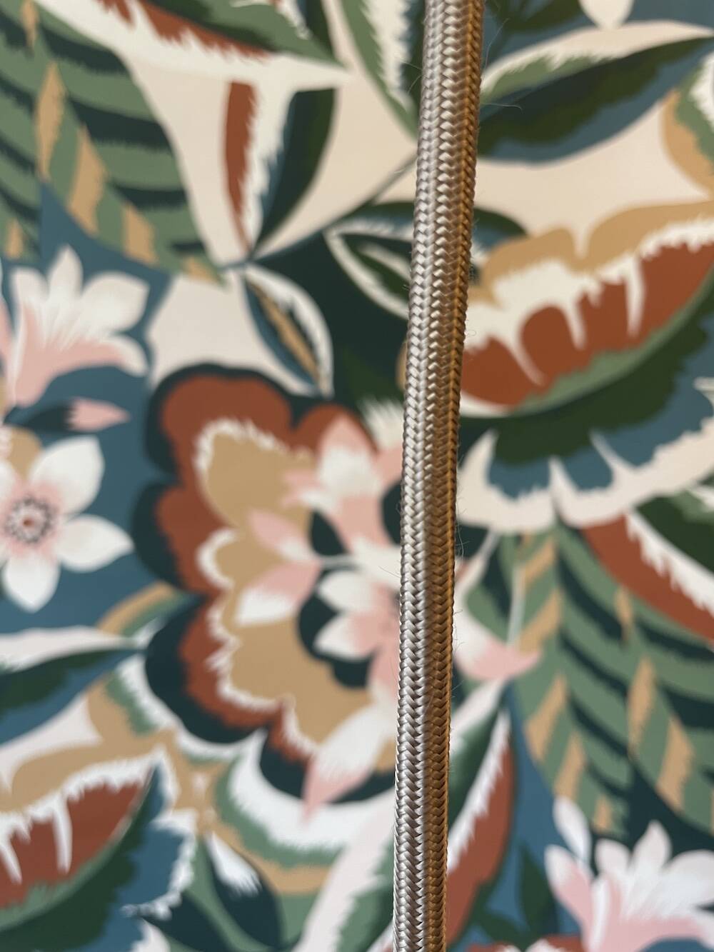 Gradient Glass Suspension Globe