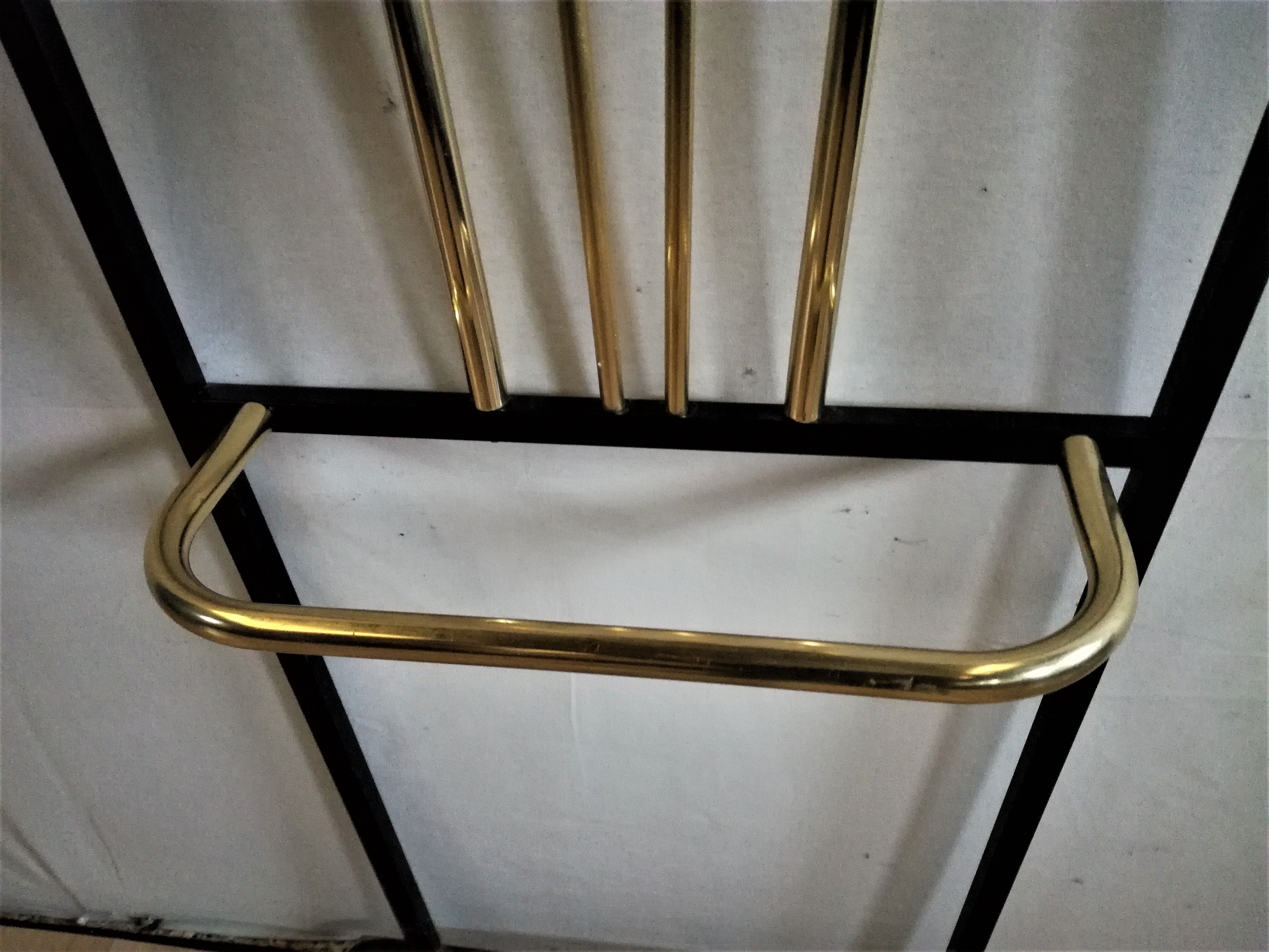 wardrobe wears coat/hat/vintage umbrella