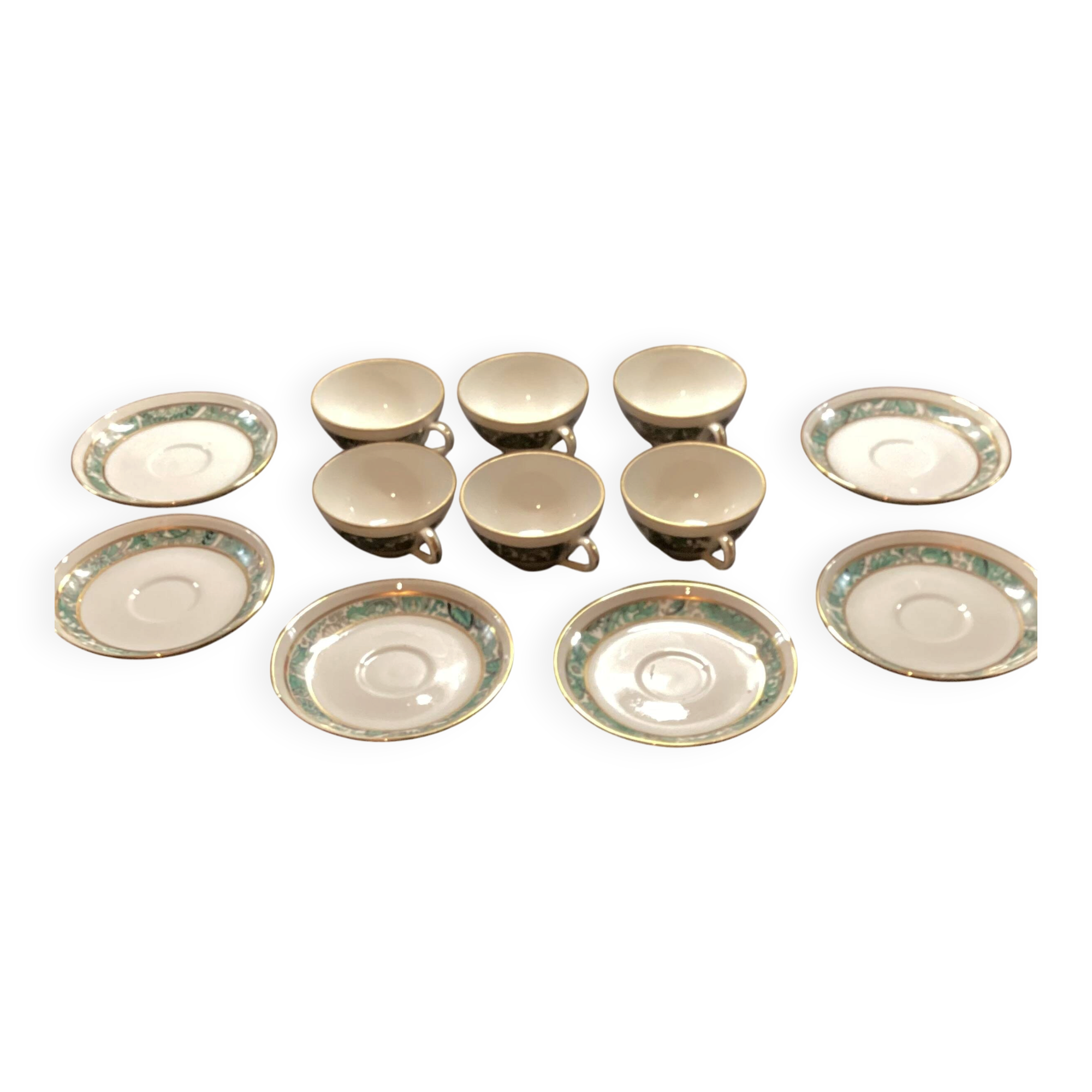 Ensemble de six tasses à café et soucoupes vintage Pillivuyt