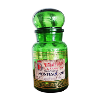 Apothecary pot