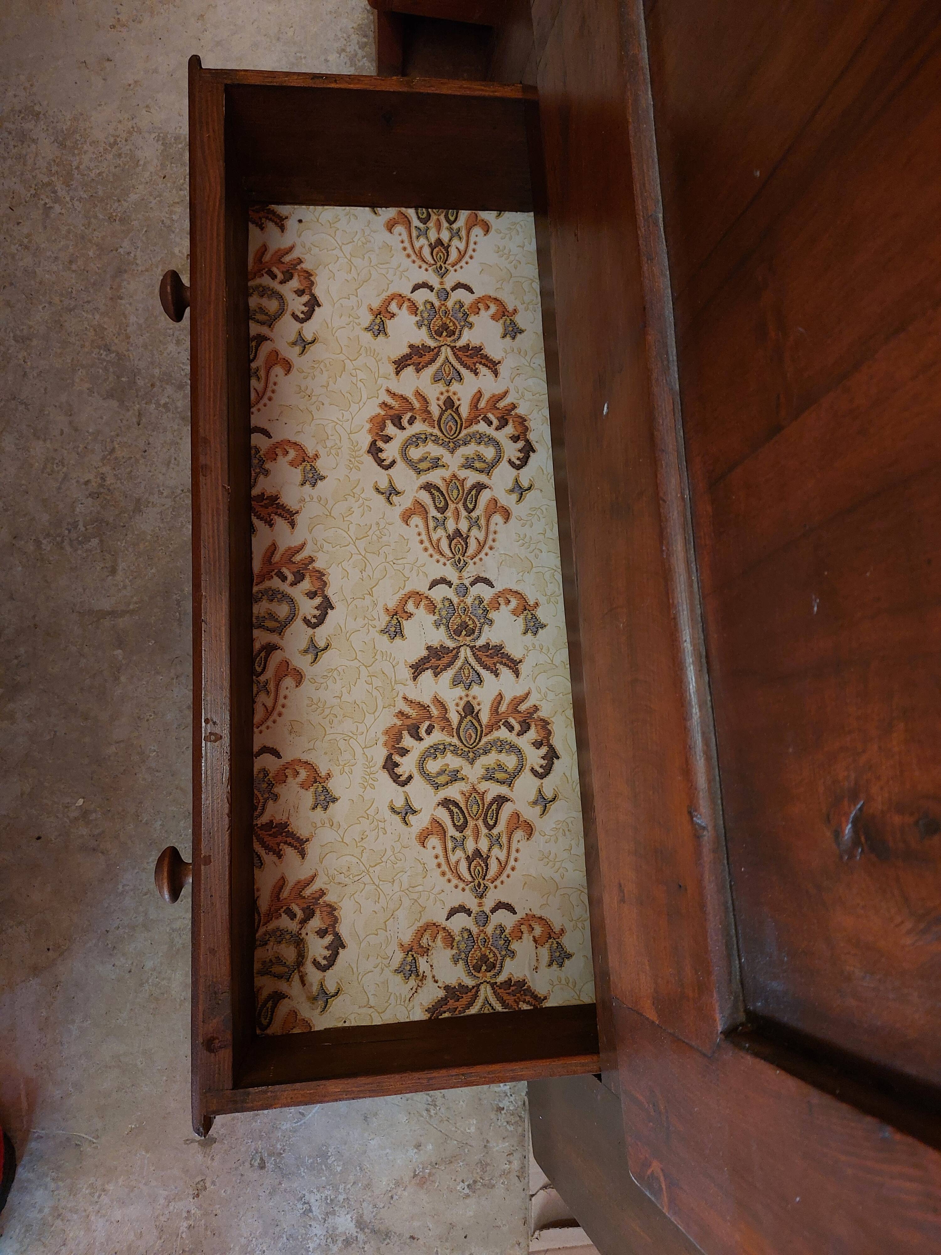 wardrobe, clothes rail