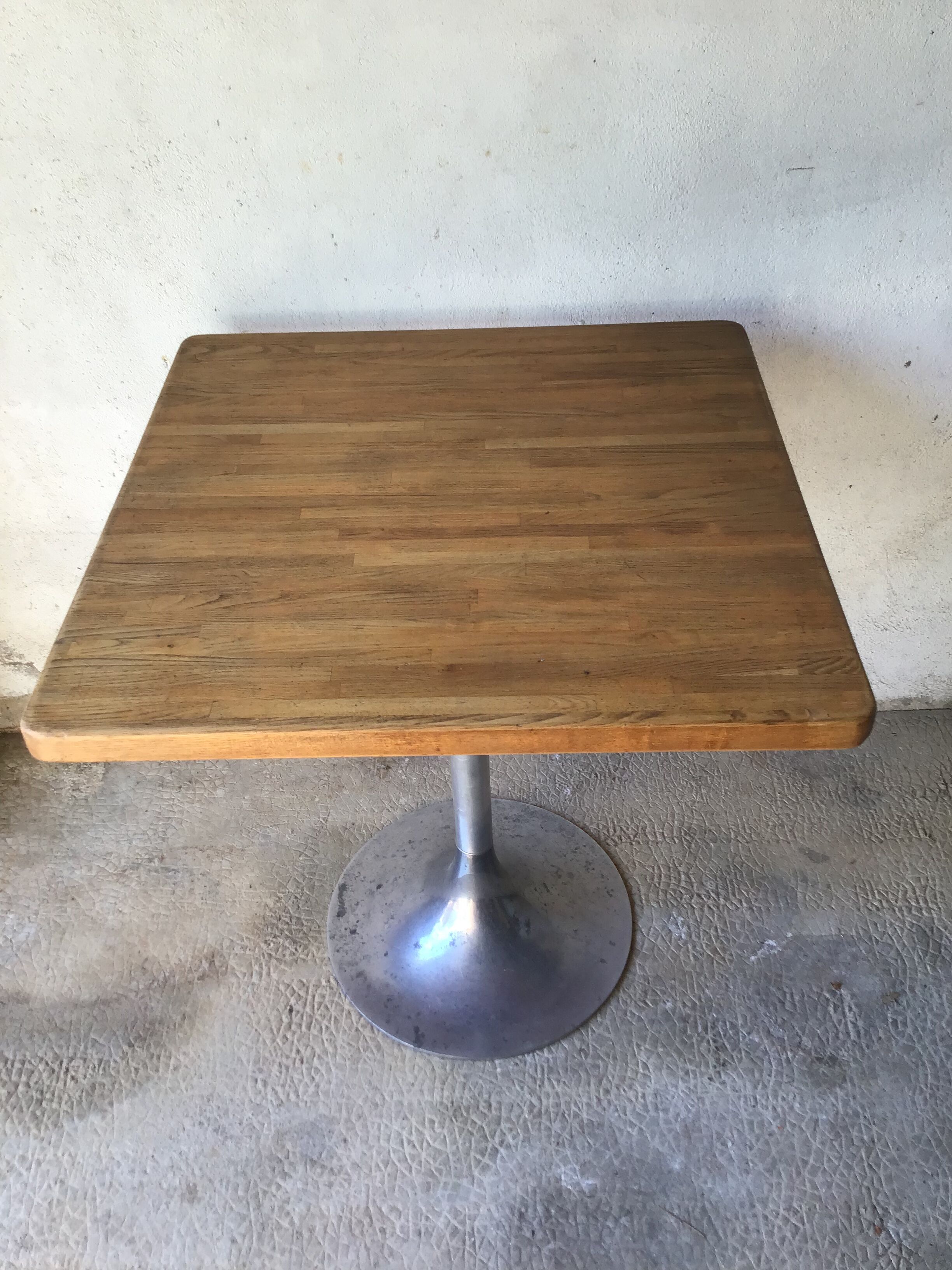 Table bistrot