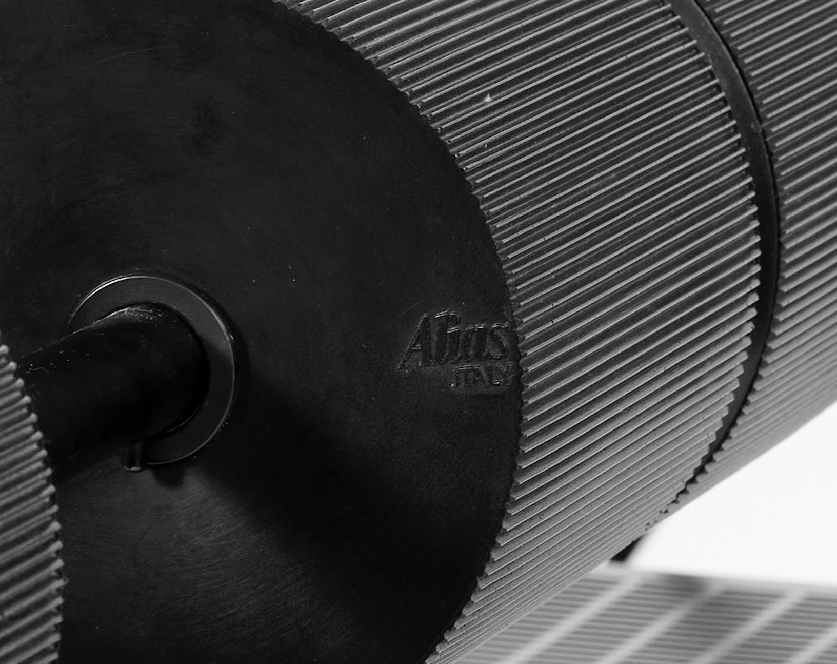 Tesi table & six Seconda 602 chairs by Mario Botta, edit by Alias