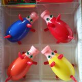 Complete "the laughing pig" game