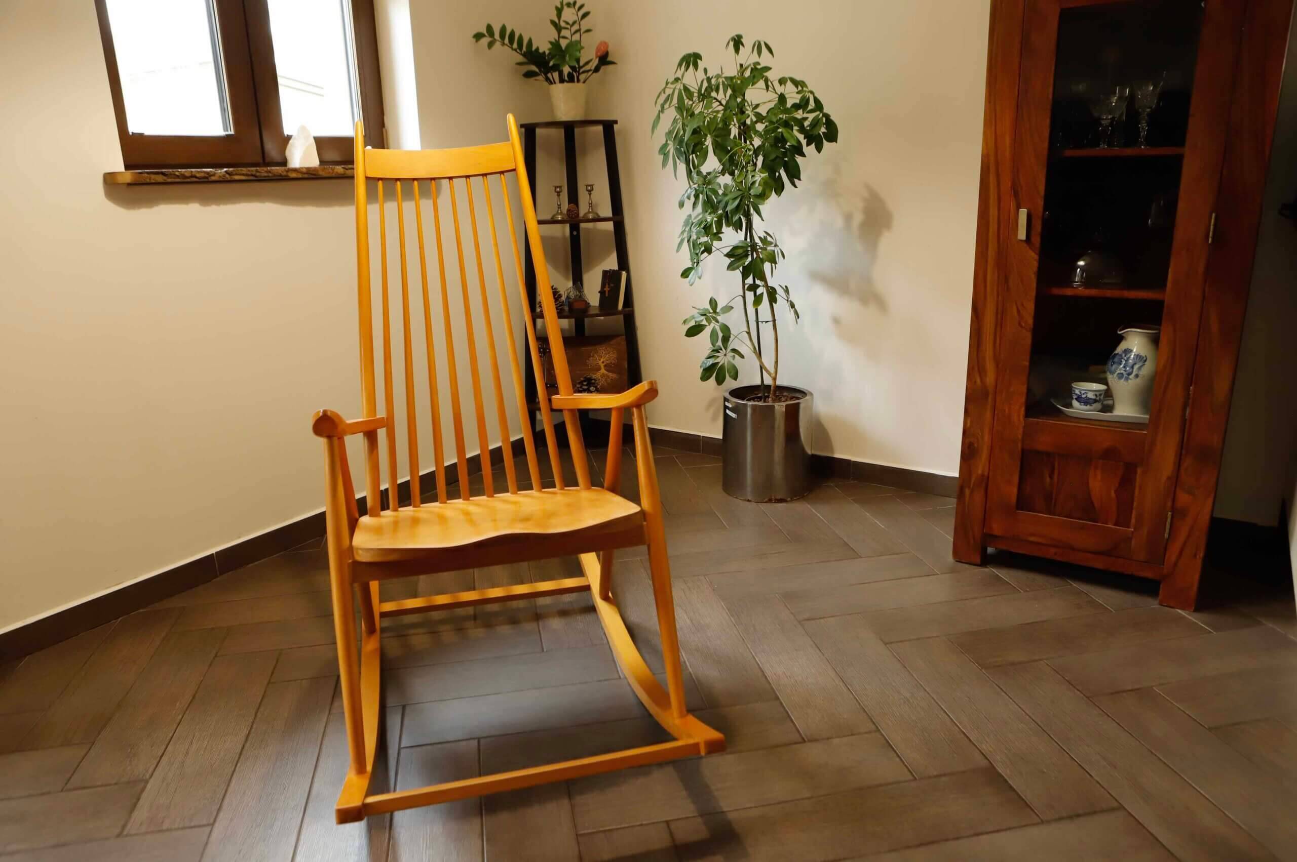Varjosen Puunjalostus rocking chair