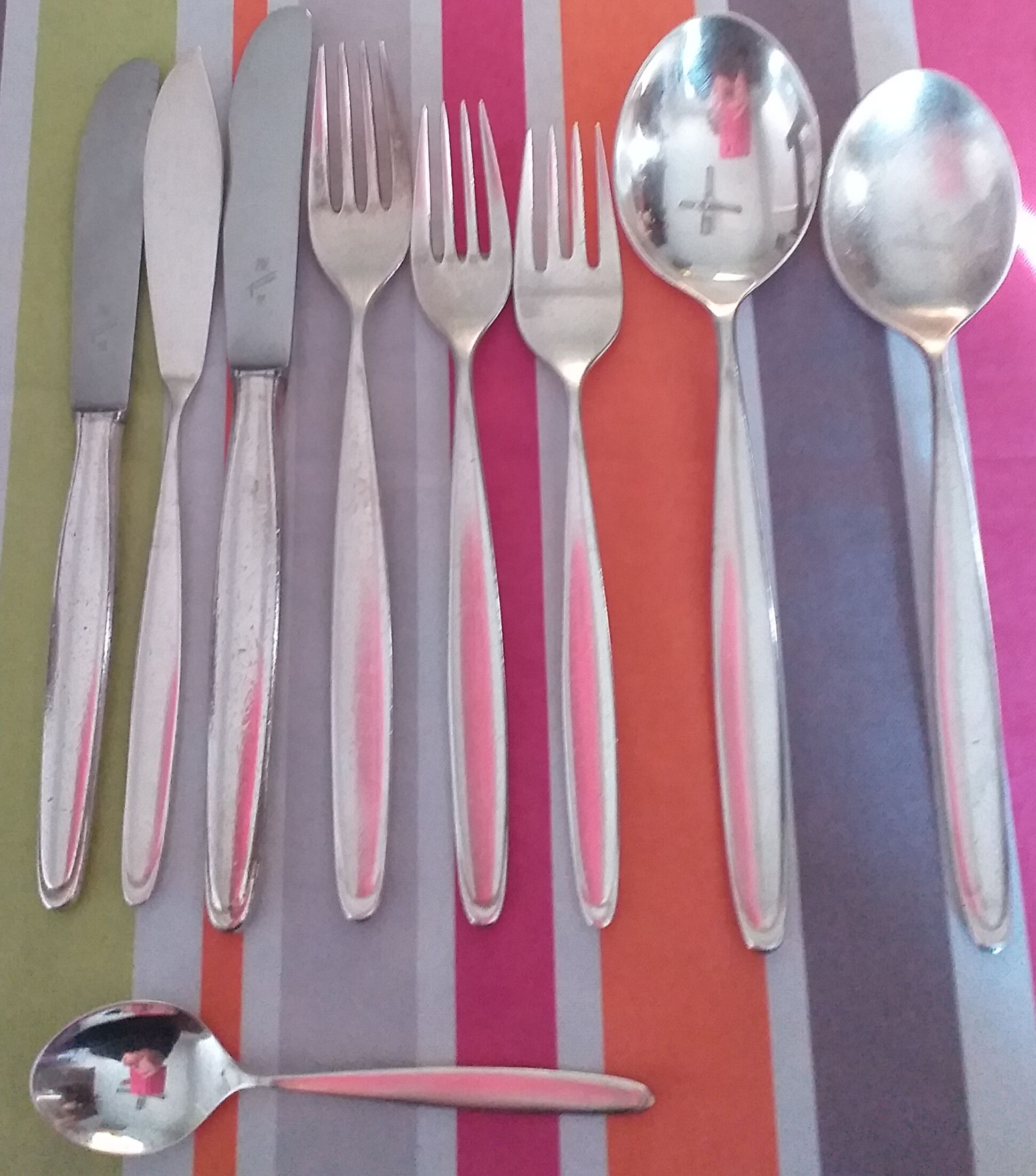 Menagere of 54 pieces in silver metal