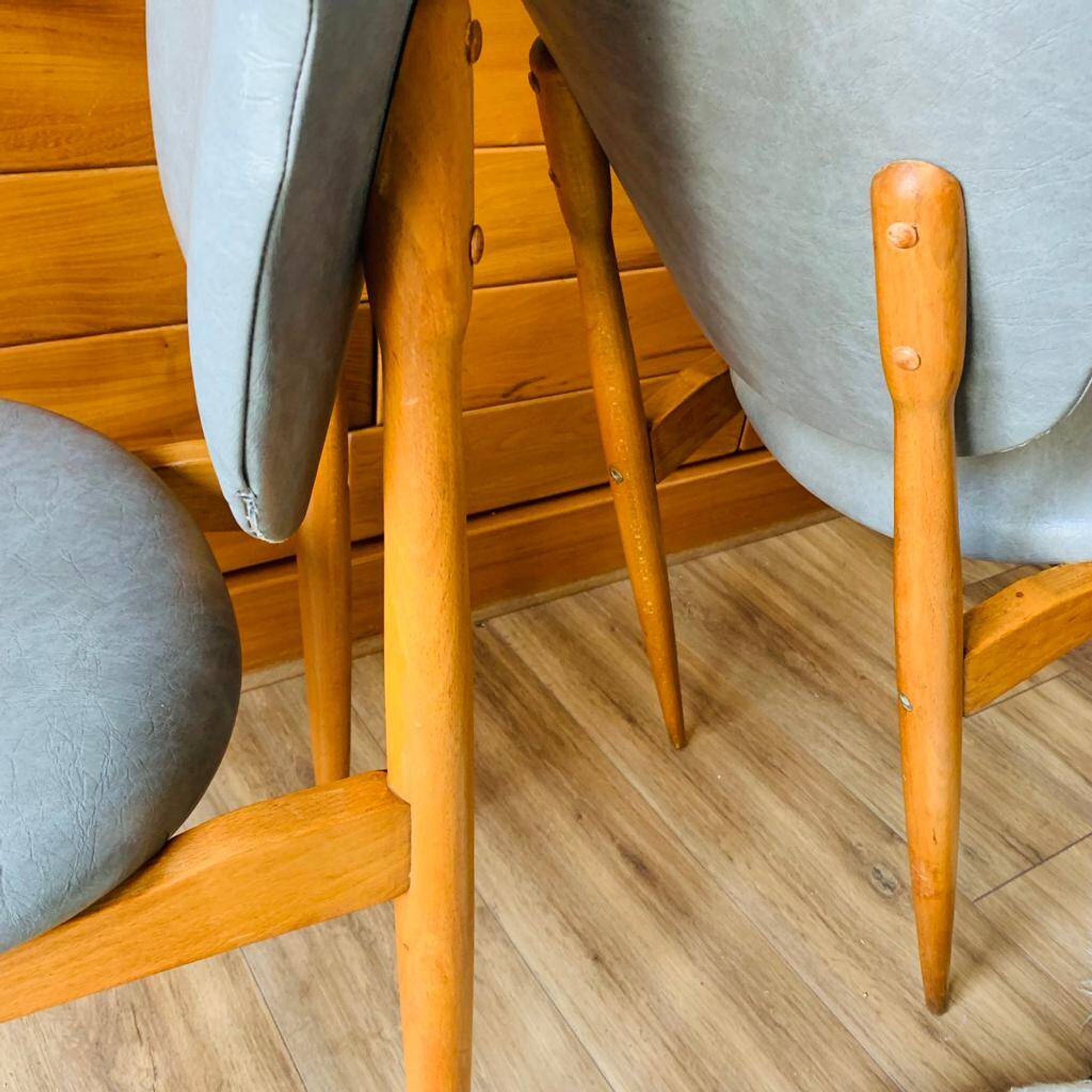 Pair of Pegase chairs by Baumann