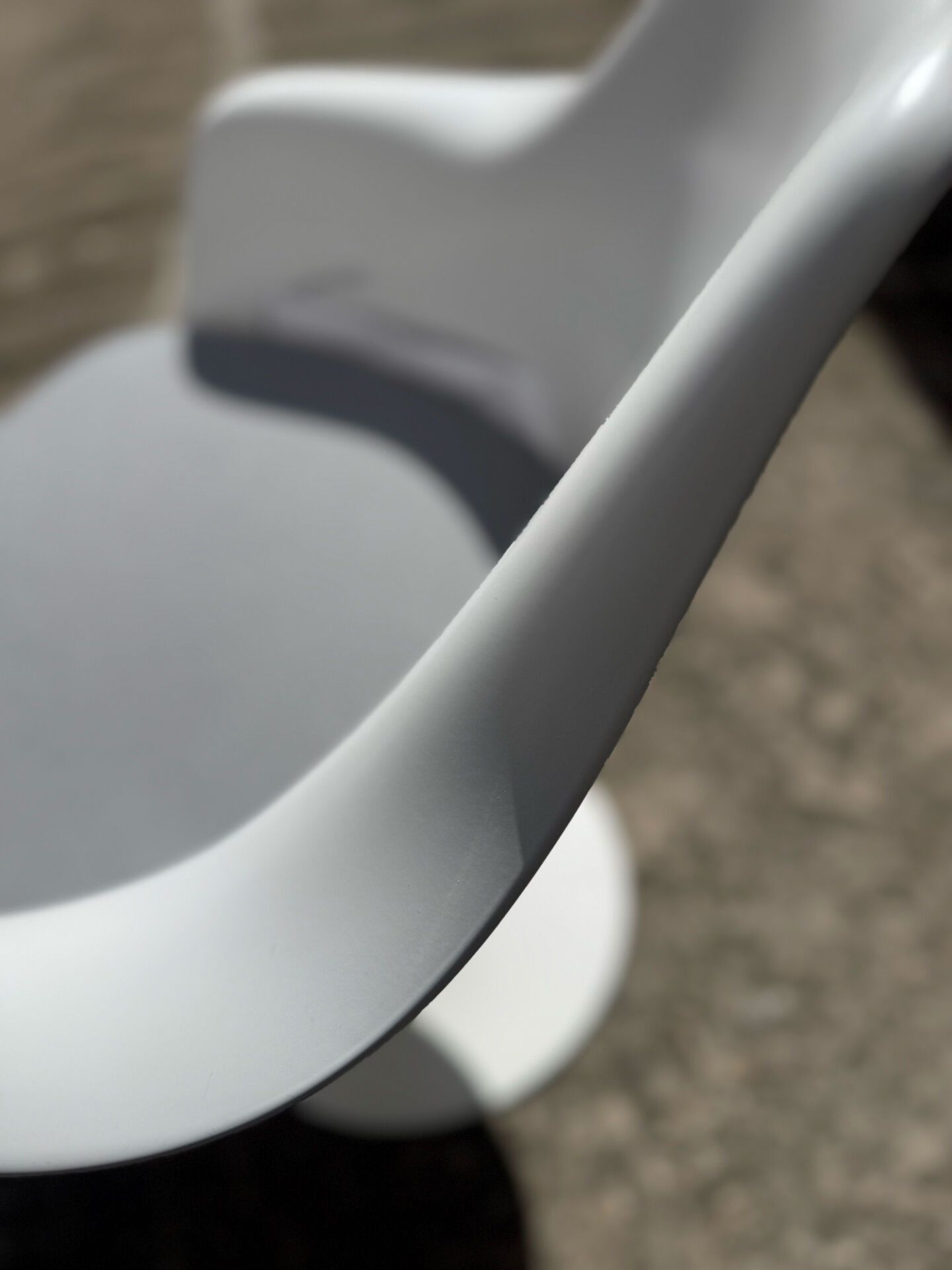 Tulip chair, Knoll studio Eero Saarinen