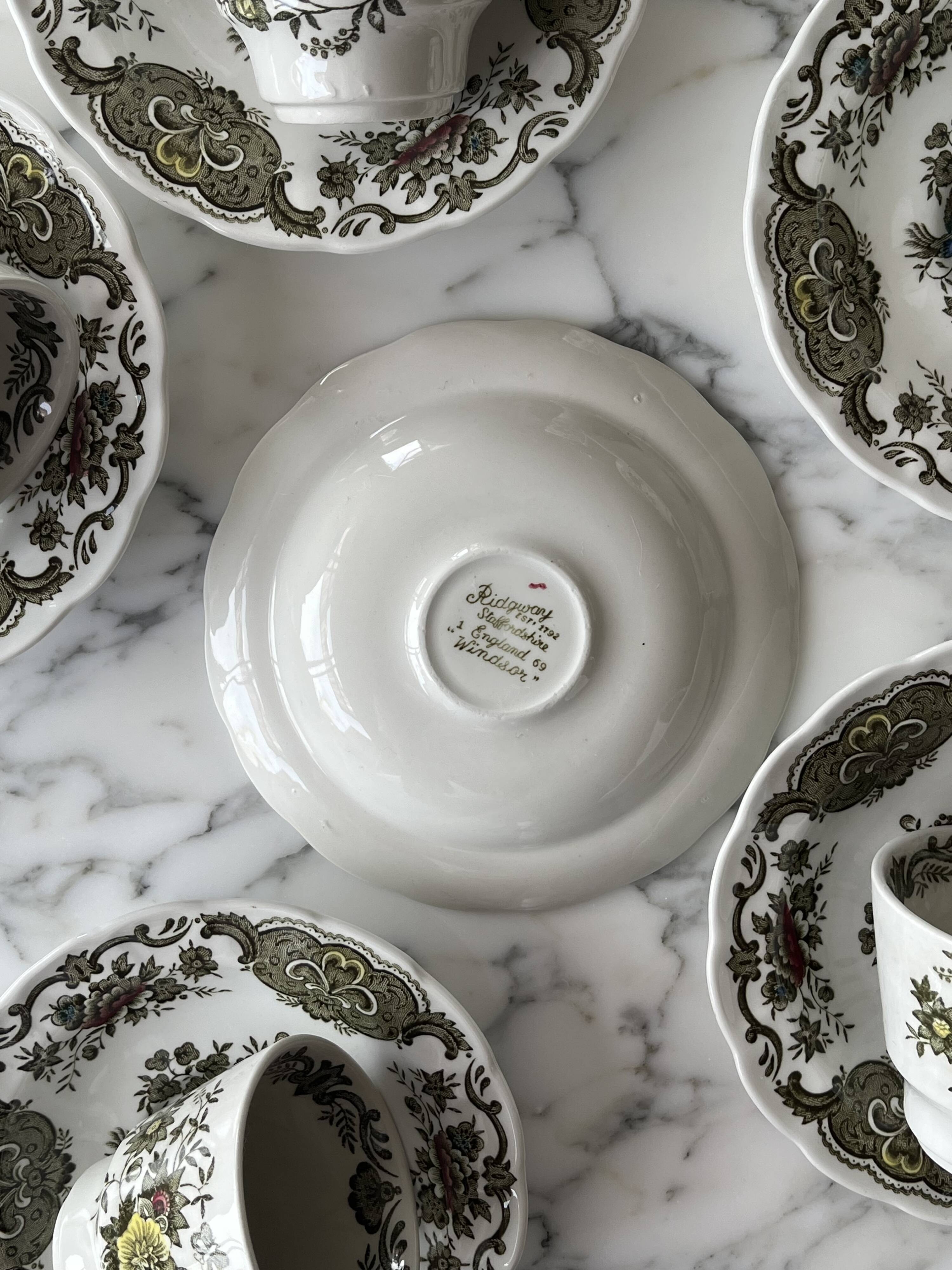 6 Ridgway Staffordshire Windsor teacups and saucers