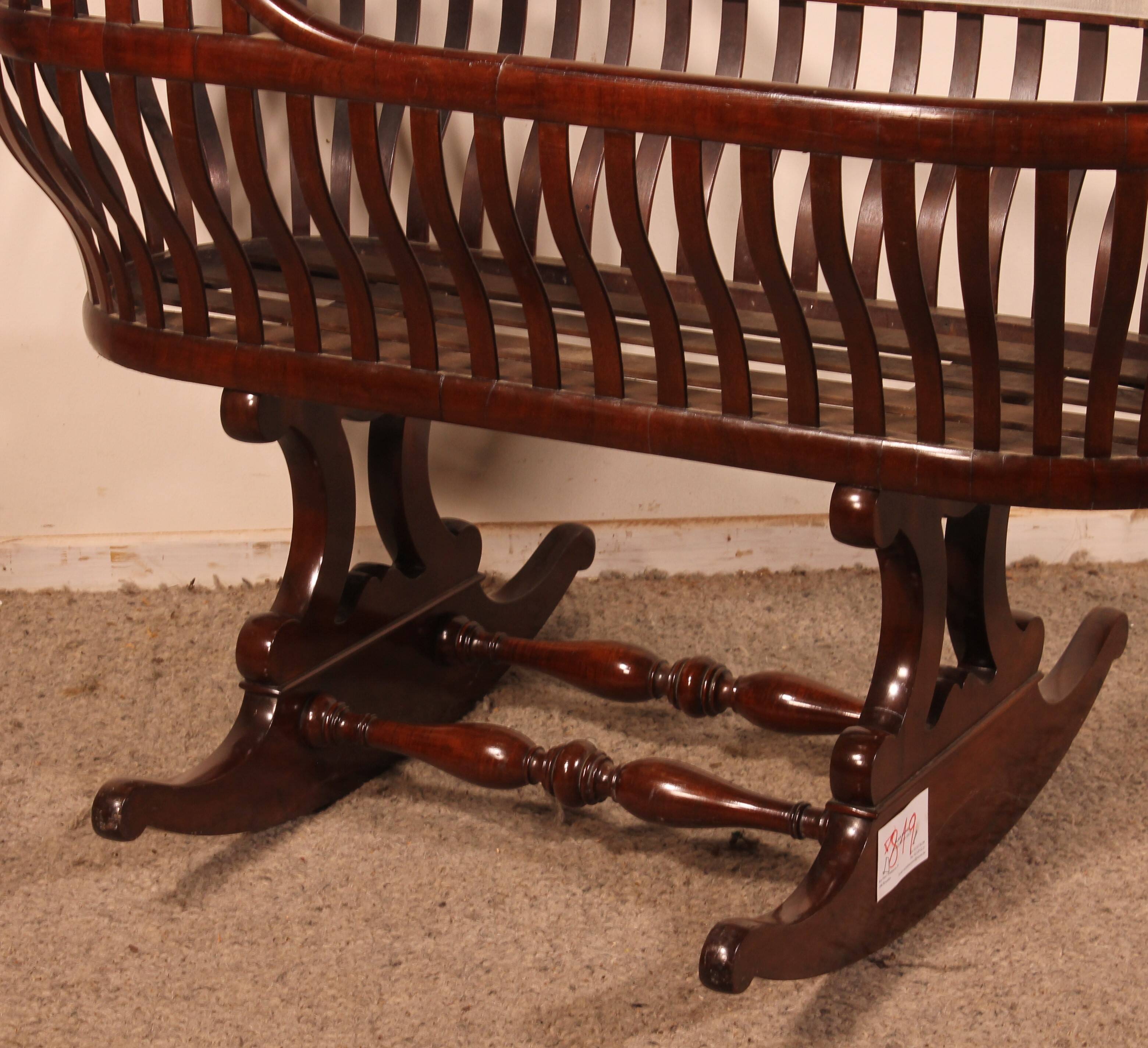 Curved Mahogany Cradle - 19th Century