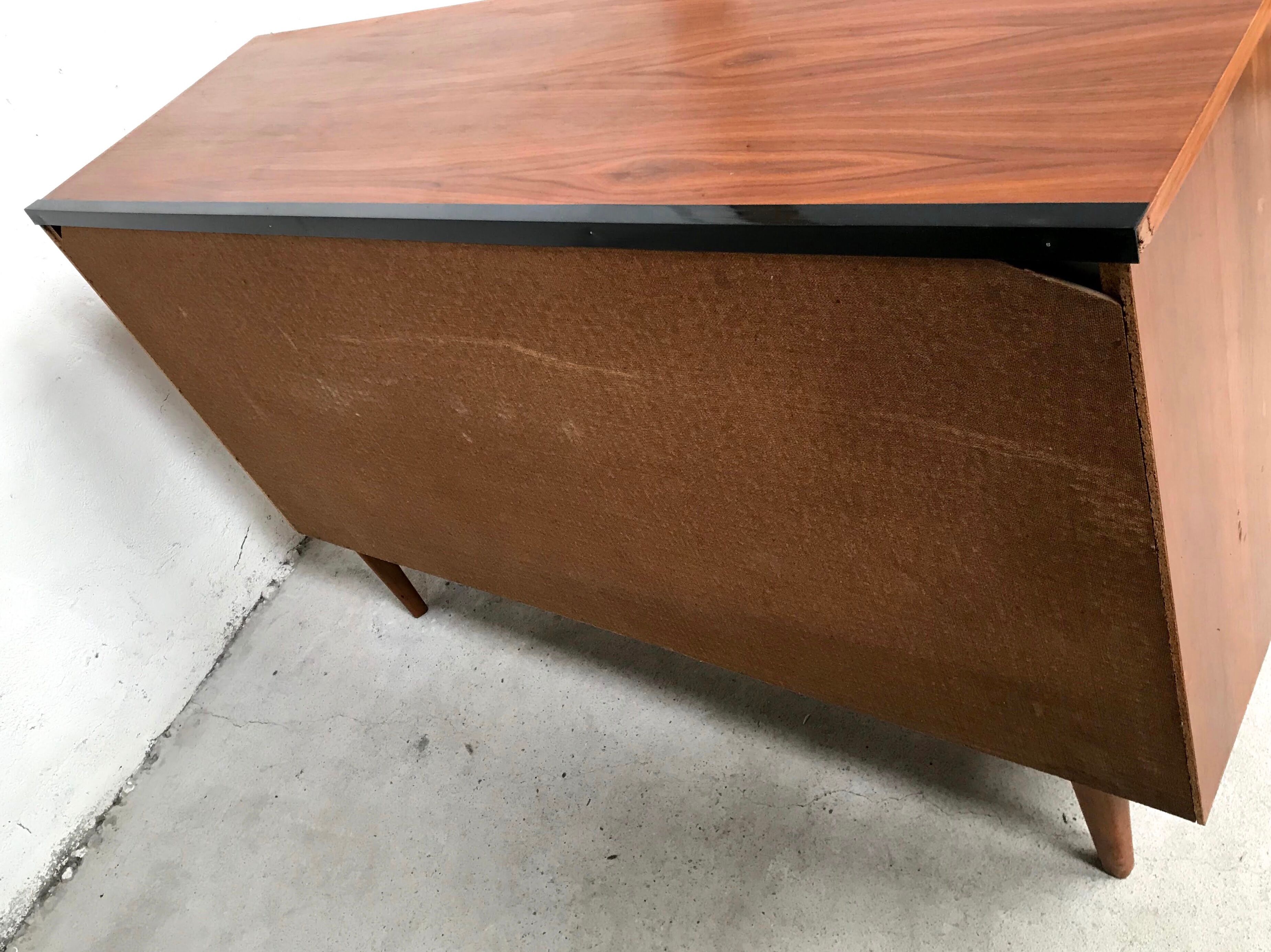 Vintage 60s enfilade