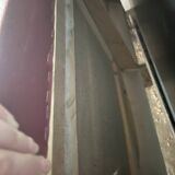 Restaurant-style bench in Bordeaux faux leather.