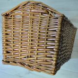 Newspaper basket