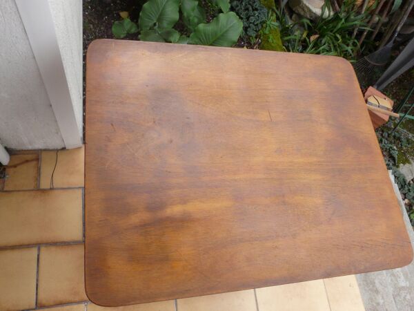 Table en bois années 50 style industriel