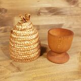 Coquetier en bois et cache-oeuf en paille