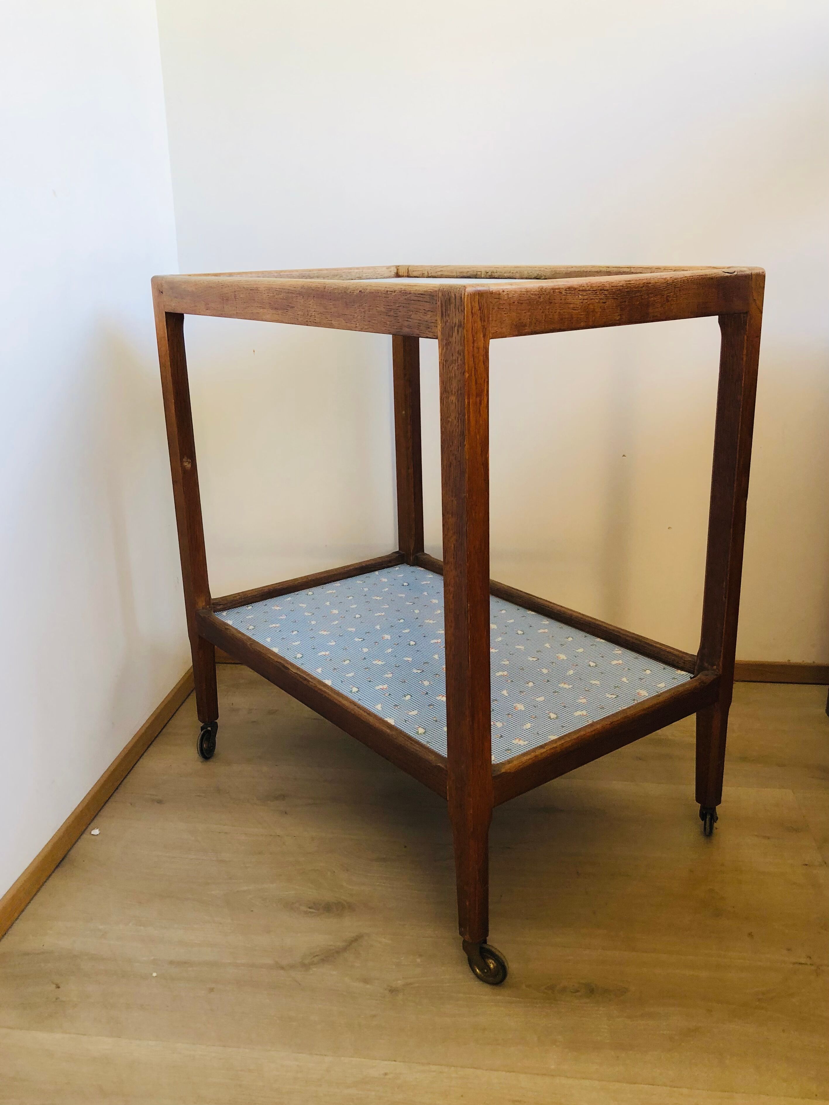 Rolling service 50s/60s in oak and bluish vinelia