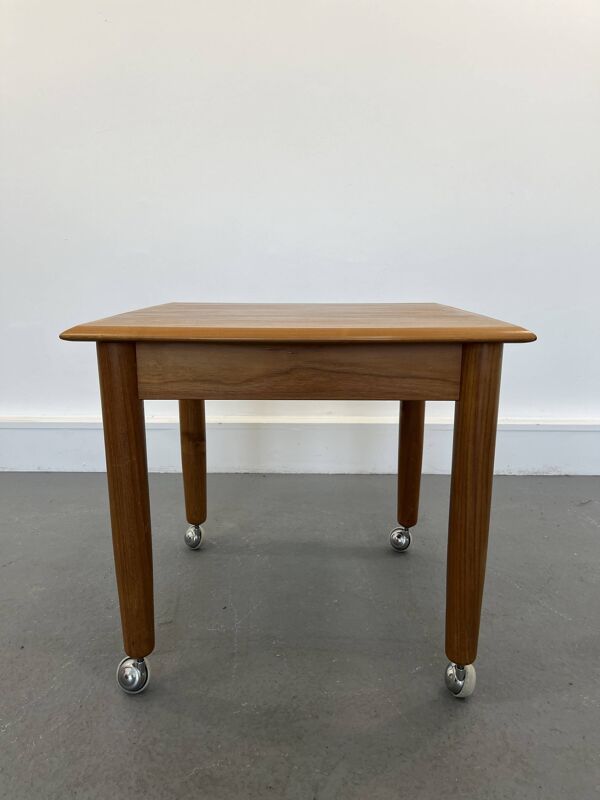 Table basse danoise mobile, années 1970