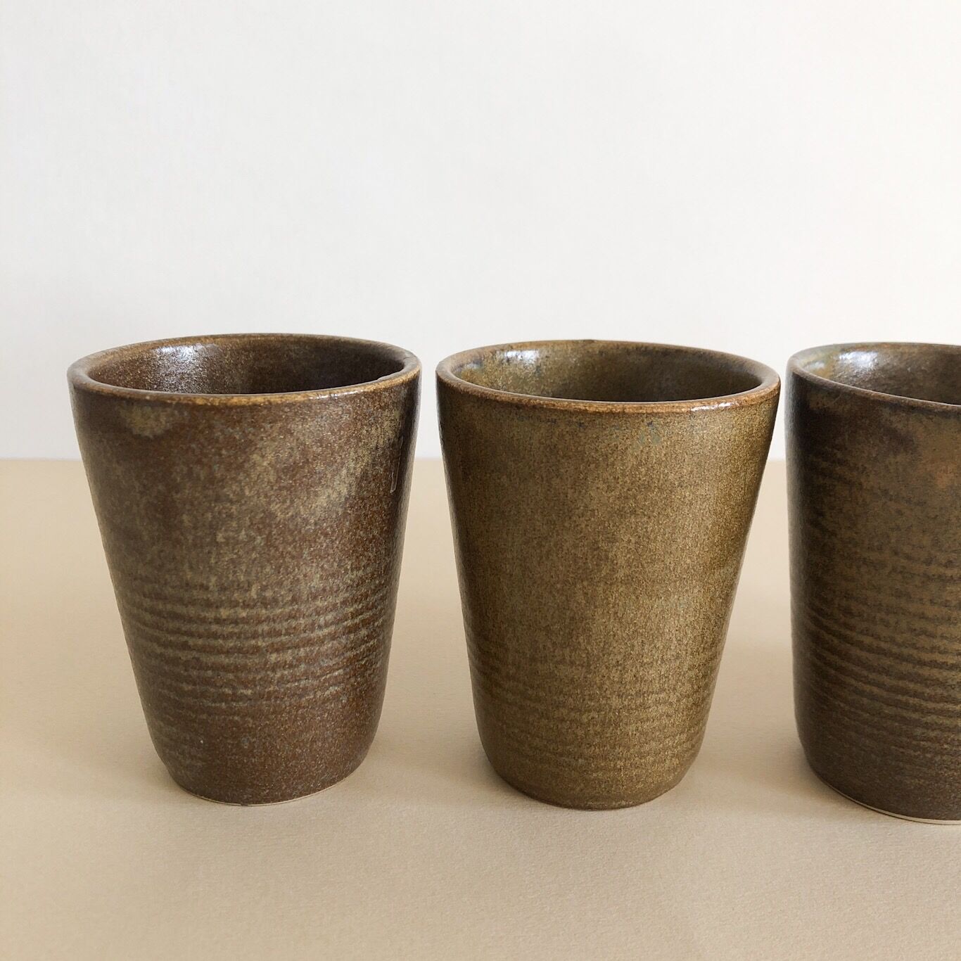 Digoin sandstone mugs