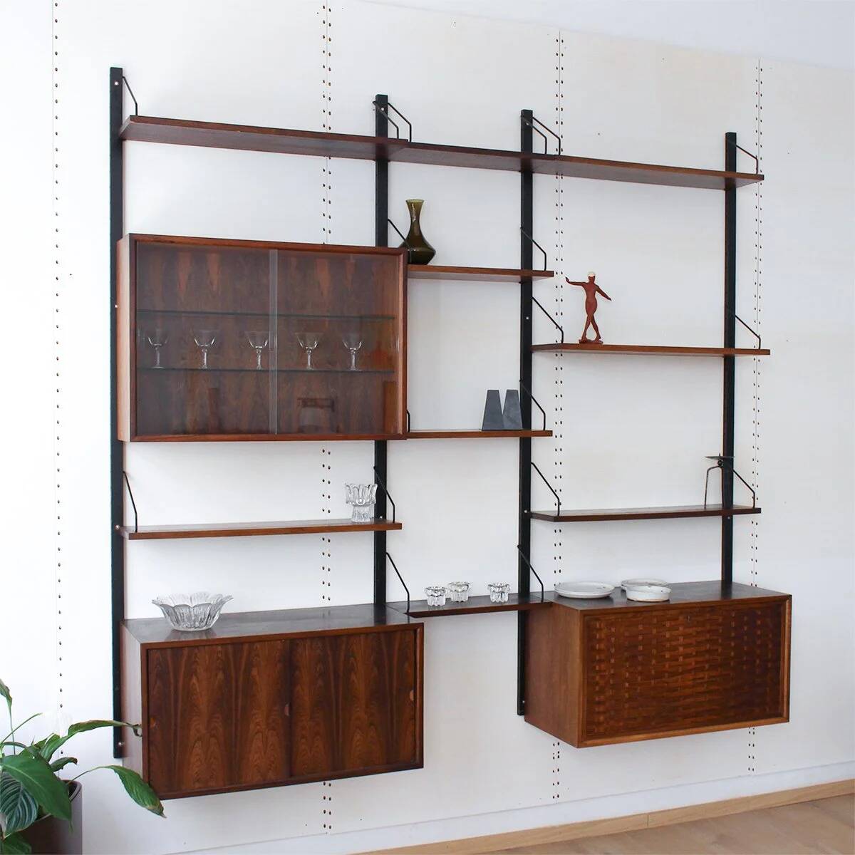 Poul Cadovius shelving system, rosewood